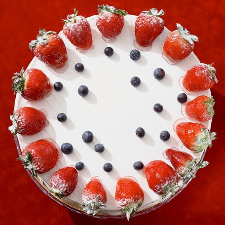 Strawberry & yoghurt cake