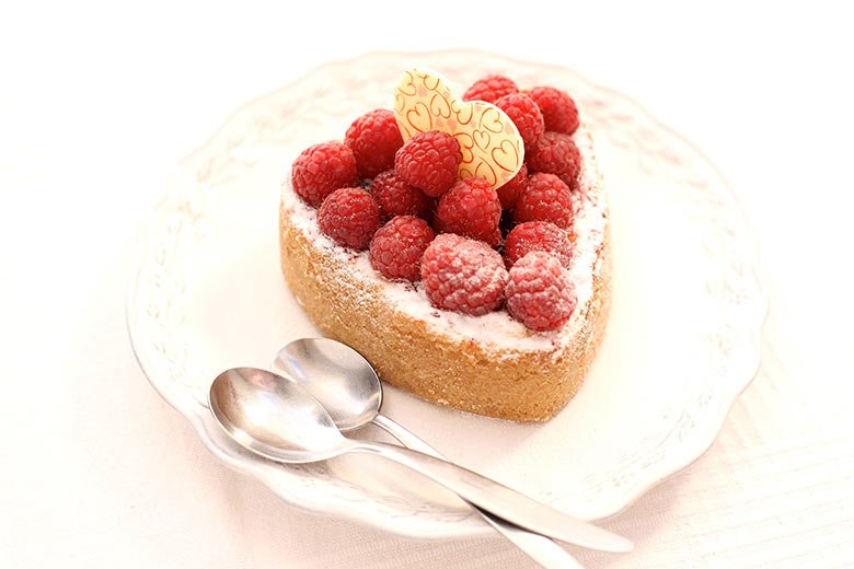 Cheesecake ve tvaru srdíčka malinový