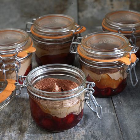 Choco mousse & sour cherries [glass jar]